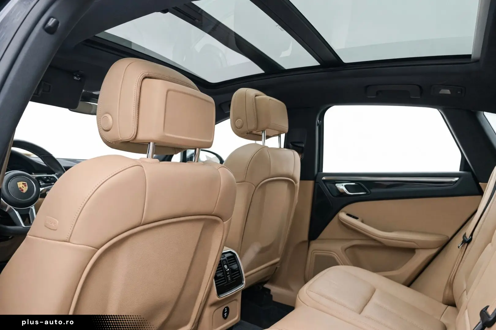 PORSCHE Macan S Approved 10 26 Pano AHK SHZ 8Fach MY2020