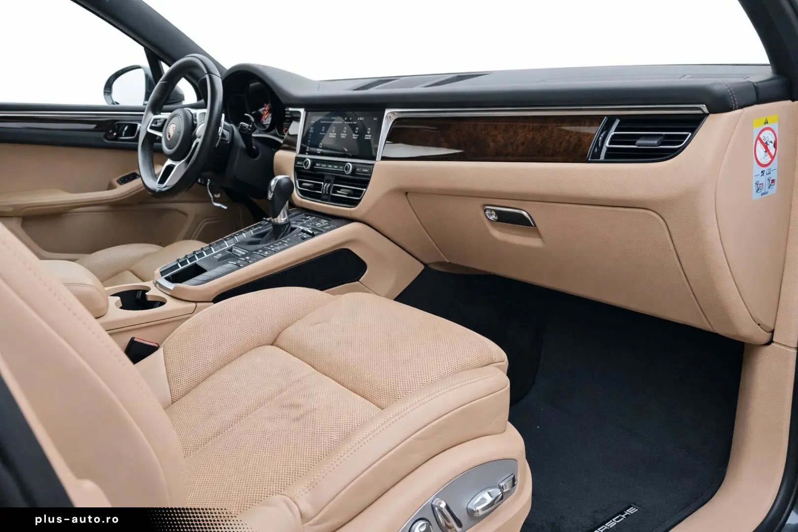 PORSCHE Macan S Approved 10 26 Pano AHK SHZ 8Fach MY2020