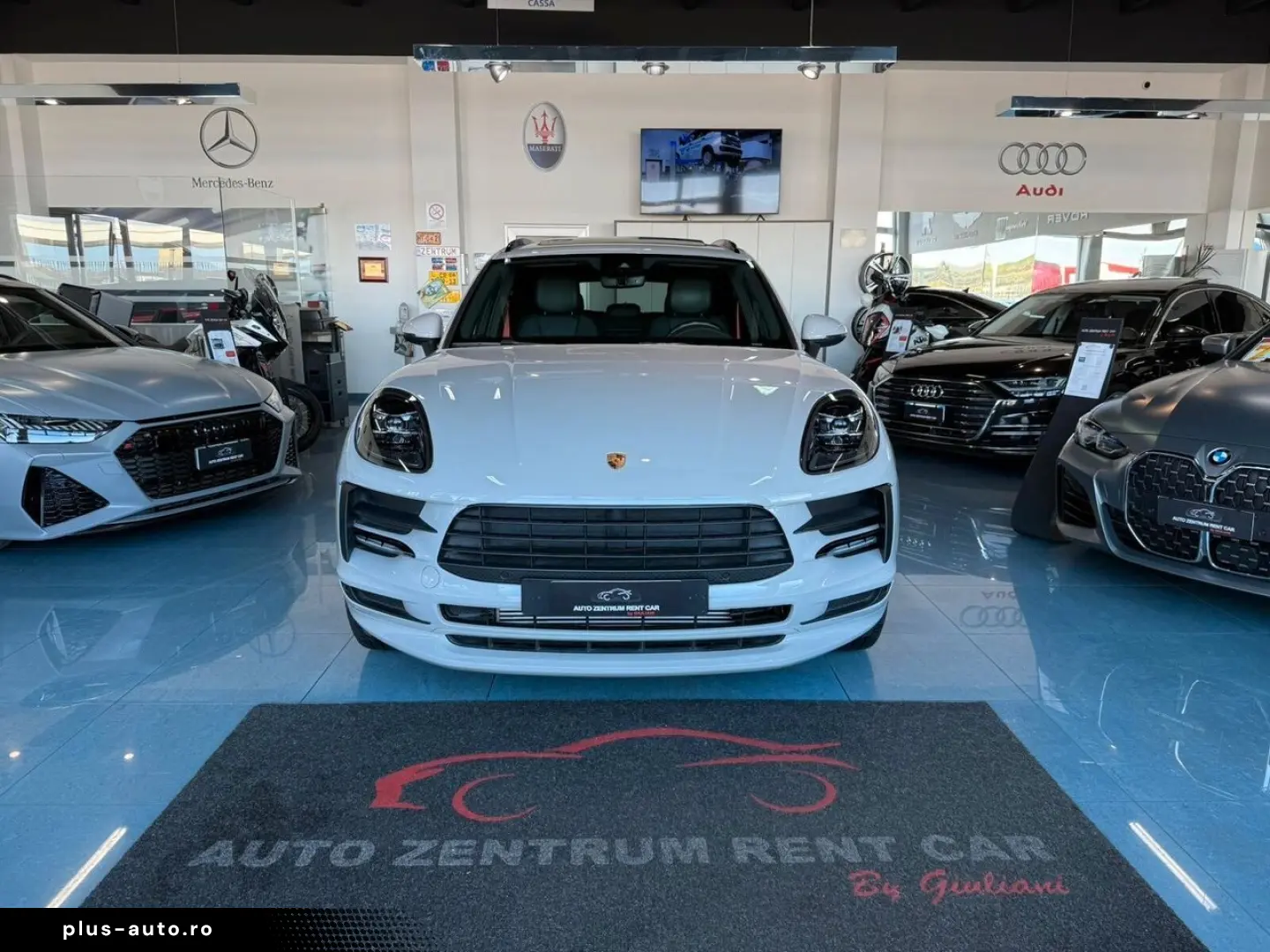 PORSCHE Porsche Macan