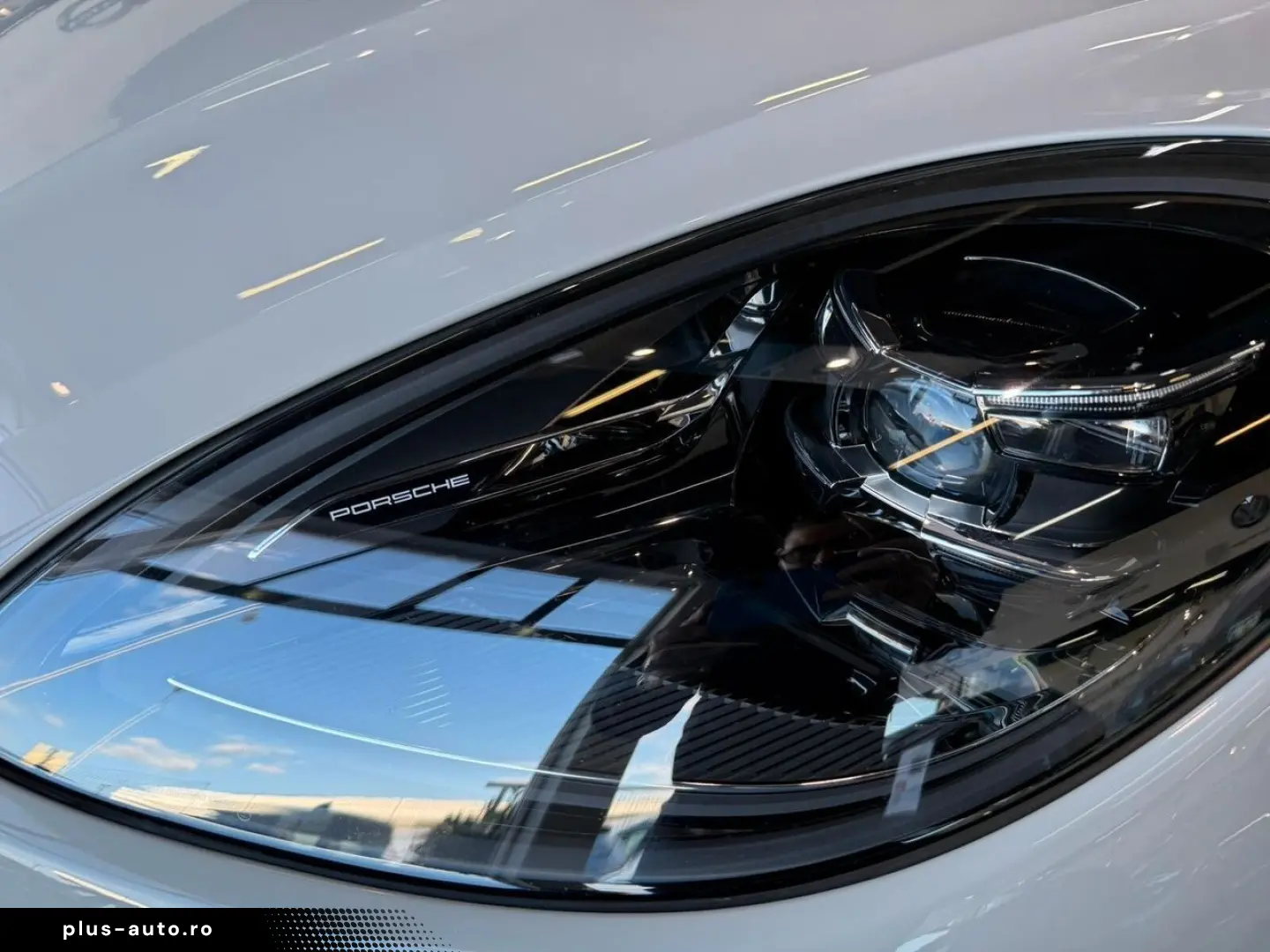 PORSCHE Porsche Macan