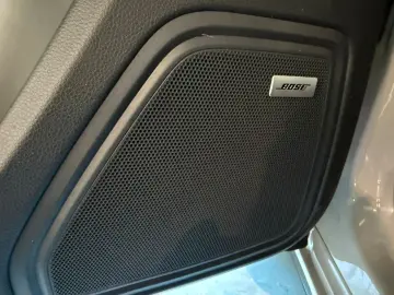 PORSCHE Porsche Macan