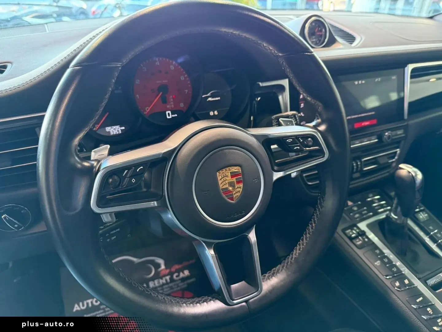 PORSCHE Porsche Macan