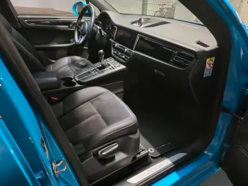 PORSCHE Macan S SportDesignPa Luftfe Pano ALU21  Kam360