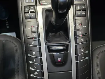 PORSCHE Macan S SportDesignPa Luftfe Pano ALU21  Kam360