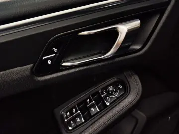 PORSCHE Porsche Macan 2.0 245cv Tetto Led