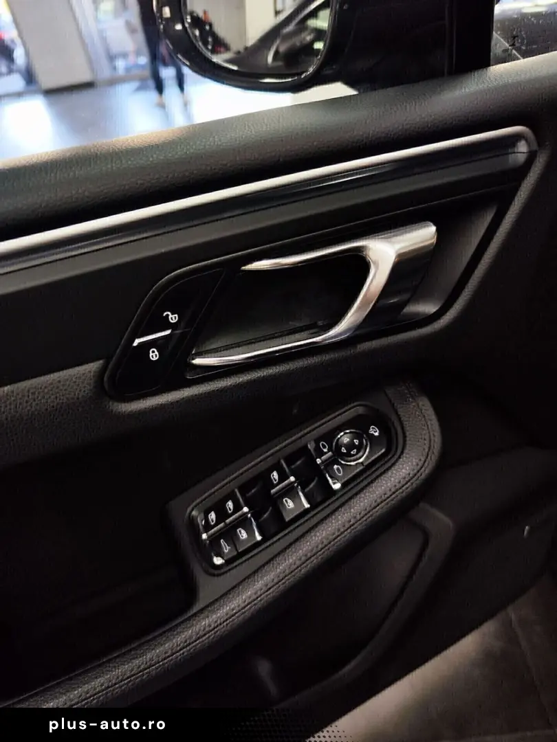 PORSCHE Porsche Macan 2.0 245cv Tetto Led