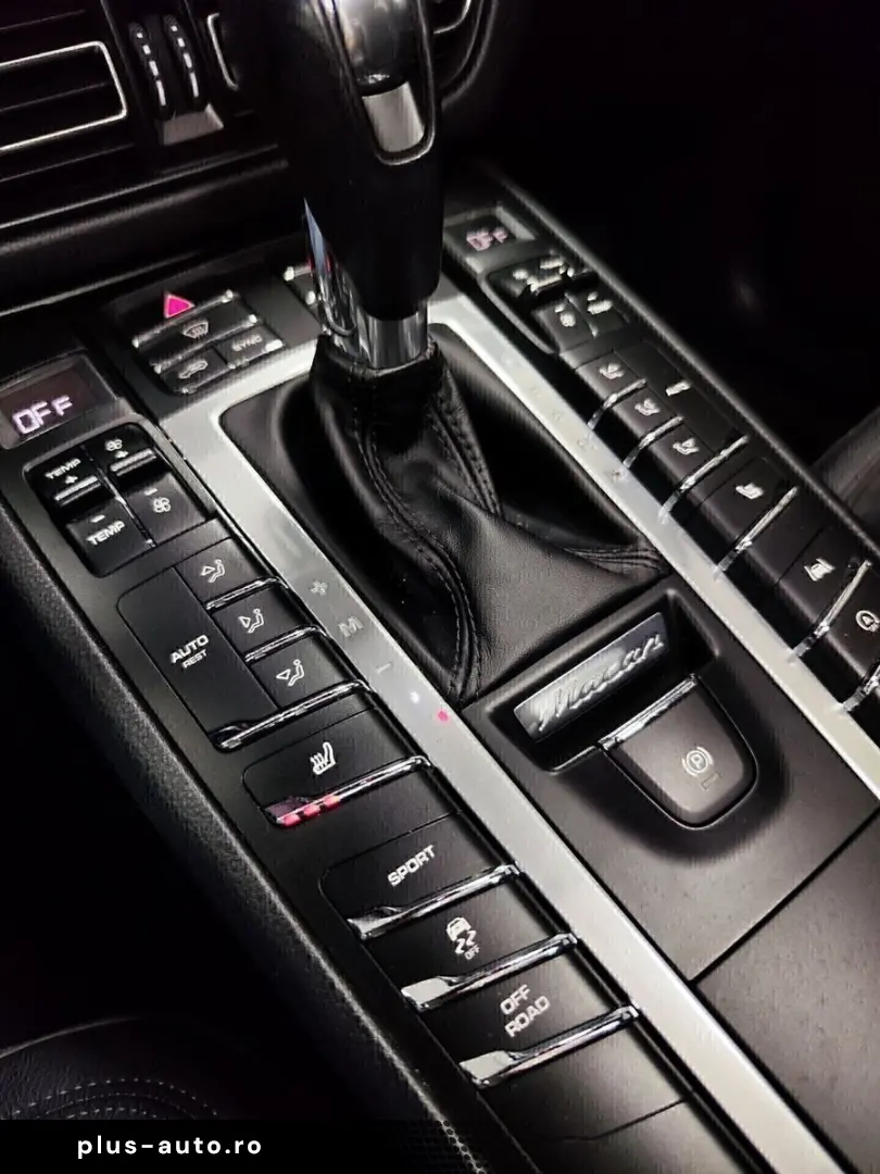 PORSCHE Porsche Macan 2.0 245cv Tetto Led