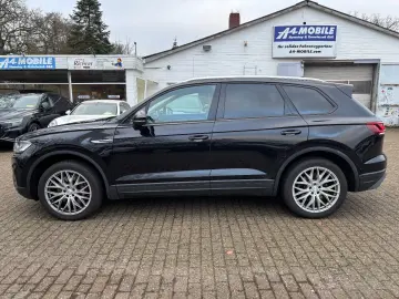 VW Touareg 3.0 V6 TSI 4Motion LED Navi Kamera