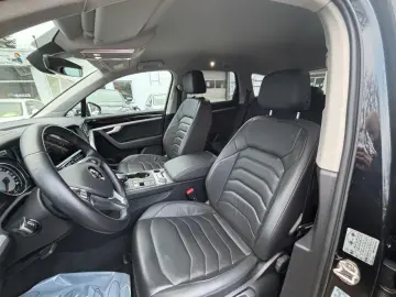 VW Touareg 3.0 V6 TSI 4Motion LED Navi Kamera