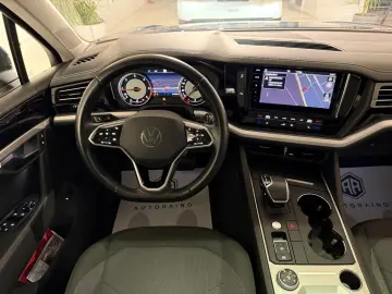 VW Volkswagen Touareg 3.0 V6 TDI SCR Elegance