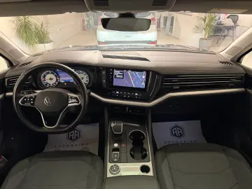 VW Volkswagen Touareg 3.0 V6 TDI SCR Elegance