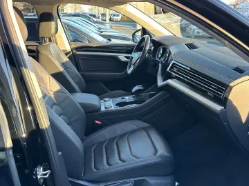 VW Touareg 3.0 TDI DSG V6 4Motion CarPlay LED AHK