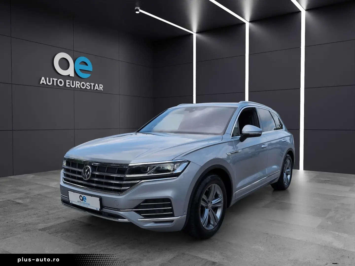 VW Touareg Atmosphere 4M LED HUD StHz eAHK ACC Luft