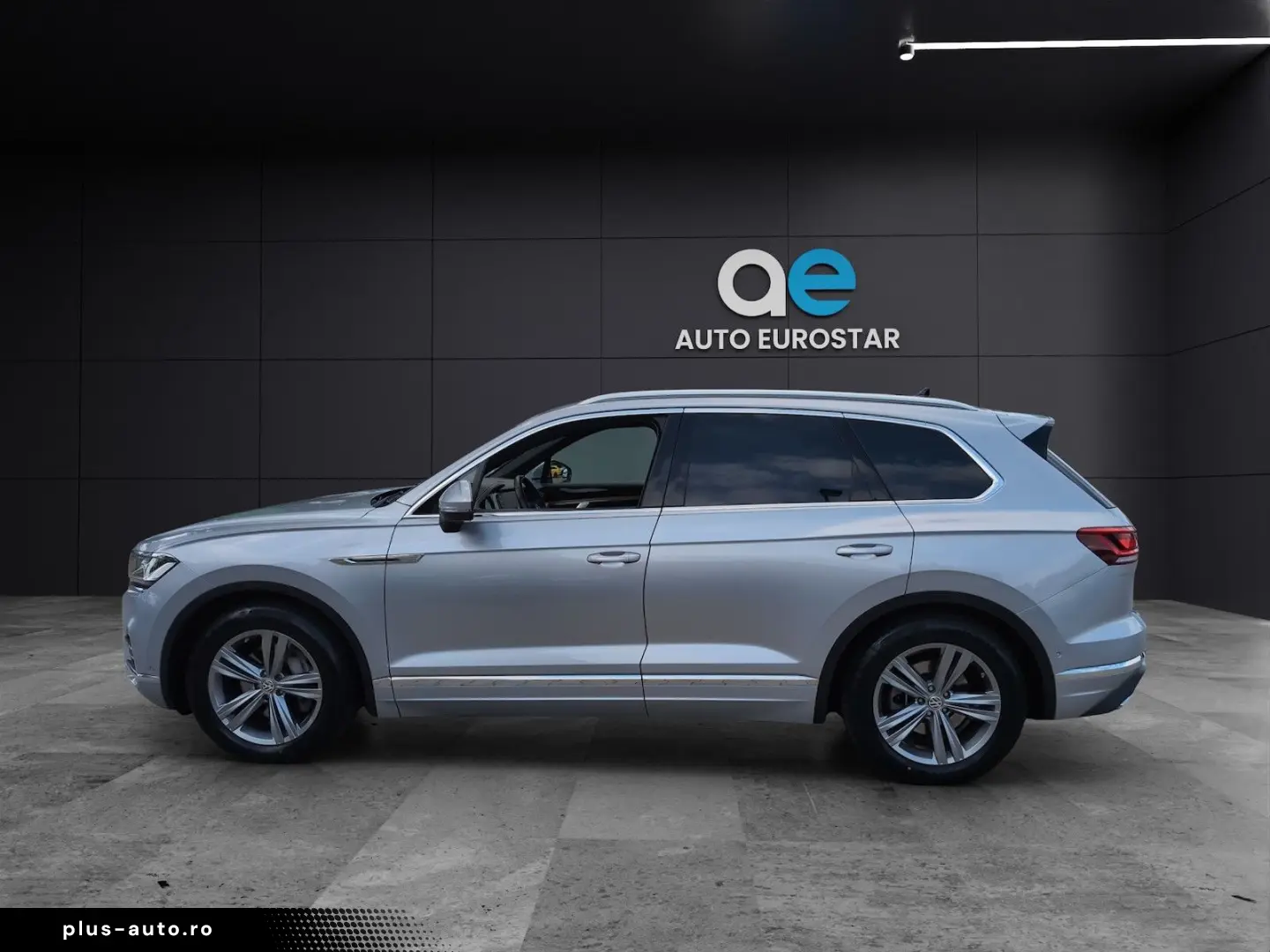 VW Touareg Atmosphere 4M LED HUD StHz eAHK ACC Luft