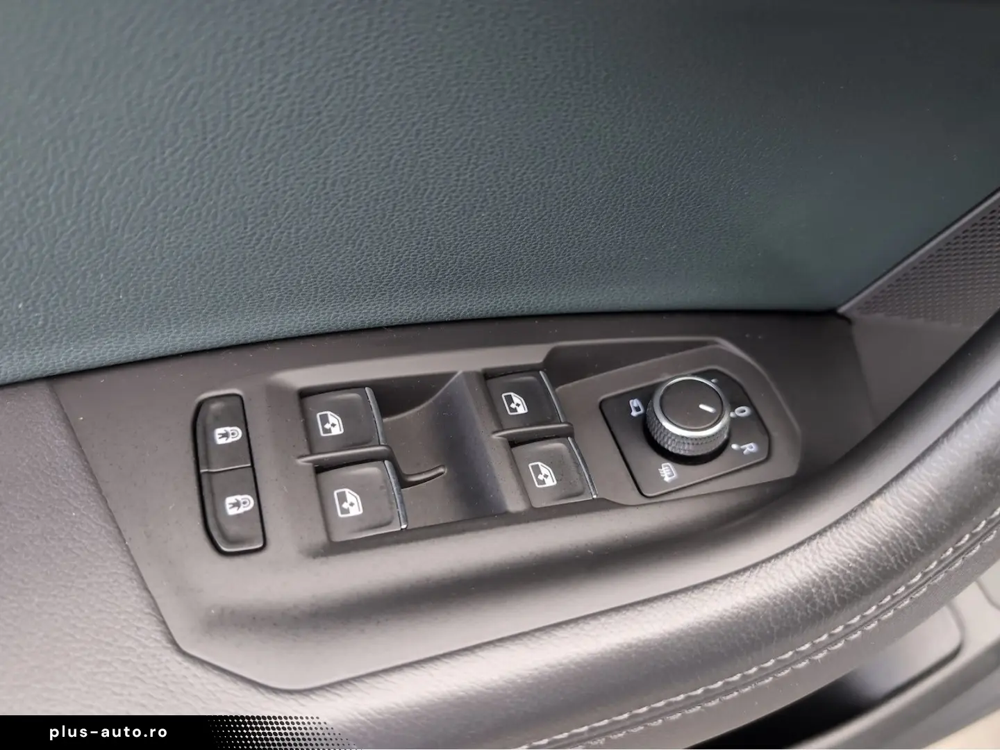 VW Touareg Atmosphere 4M LED HUD StHz eAHK ACC Luft