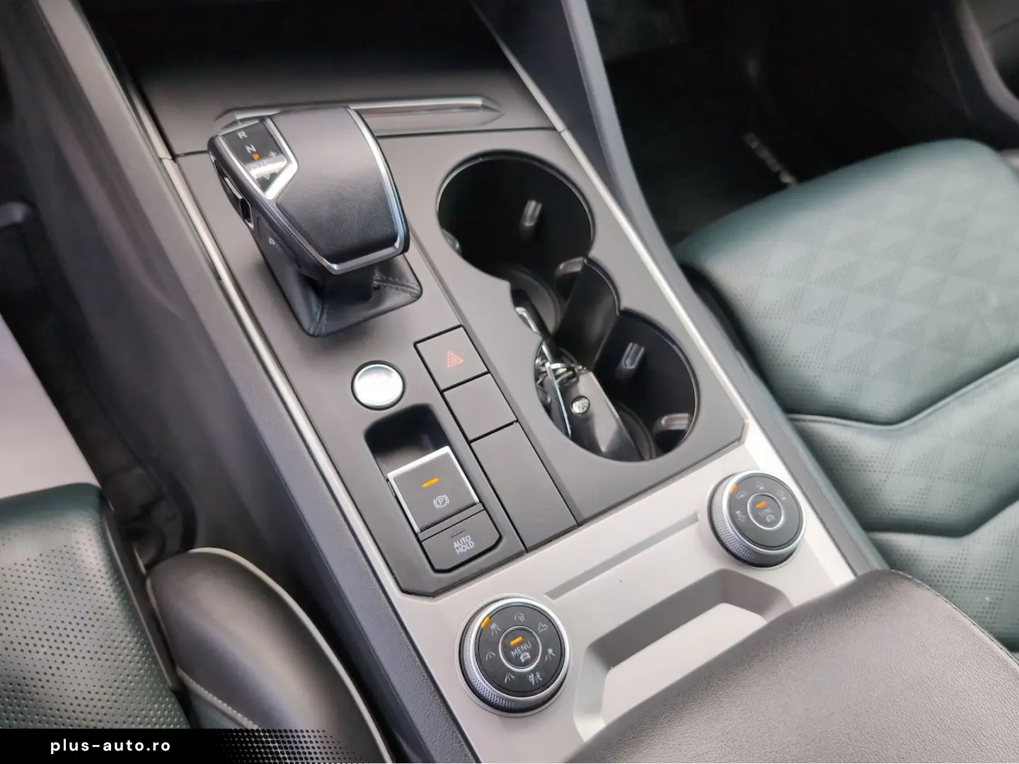 VW Touareg Atmosphere 4M LED HUD StHz eAHK ACC Luft