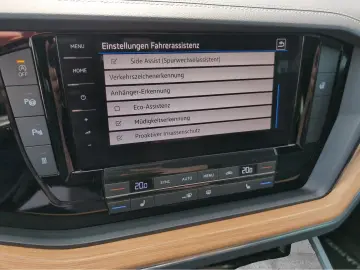 VW Touareg Atmosphere 4M LED HUD StHz eAHK ACC Luft