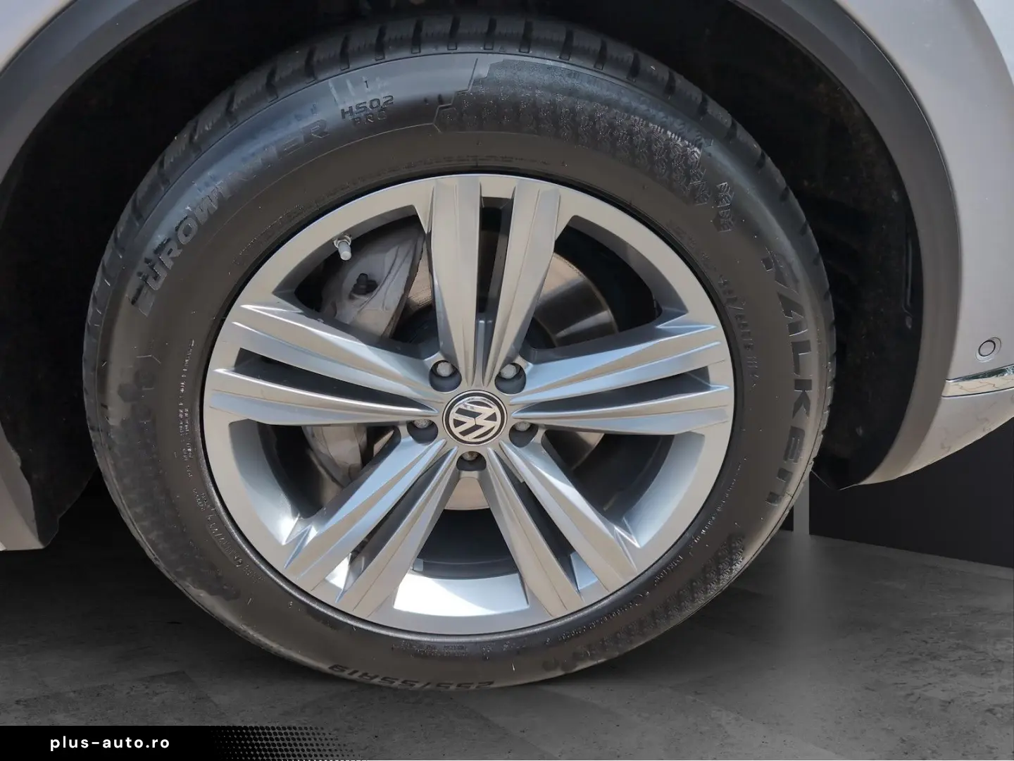 VW Touareg Atmosphere 4M LED HUD StHz eAHK ACC Luft