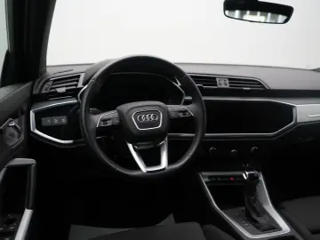 AUDI Q3 Sportback e S line NAVI VIRT SHZ CARPLAY LED