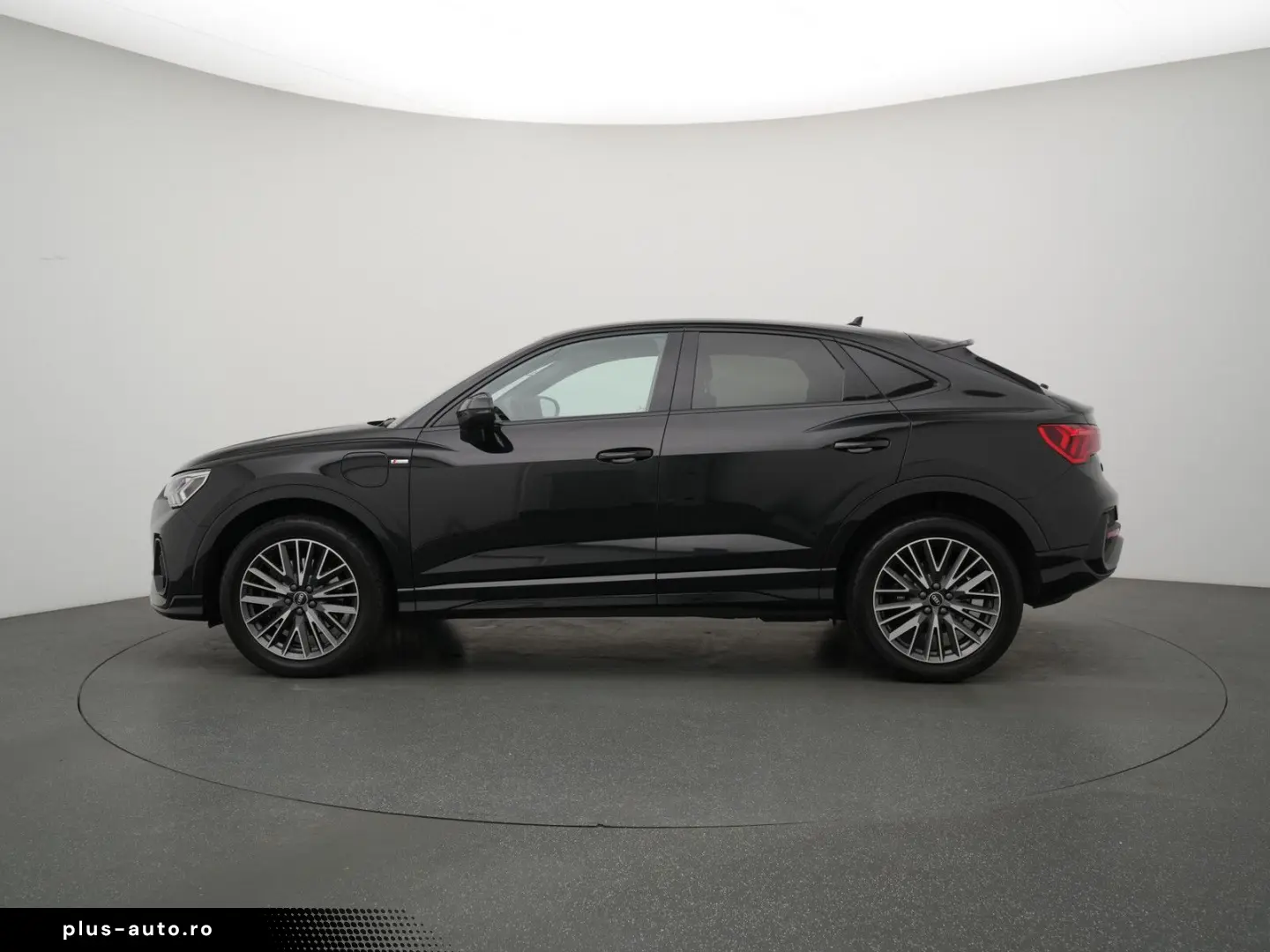 AUDI Q3 Sportback e S line NAVI VIRT SHZ CARPLAY LED