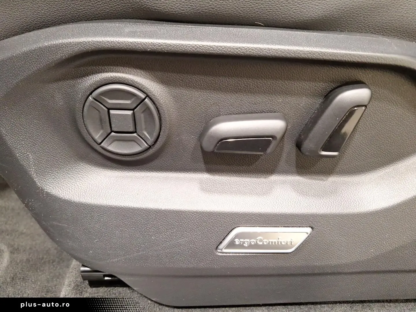 VW Touareg 3.0 V6 TDI R-Line 4Motion Winter LED HuD