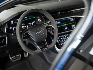 AUDI RS6 4.0 TFSI PANO DYNAMIK  STHZ RS-AGA FULL PPF