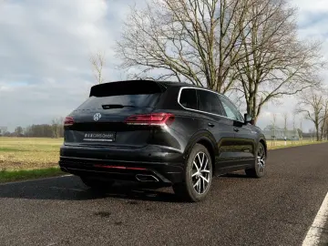 VW Touareg R-Line 4Motion Standheizung VOLL