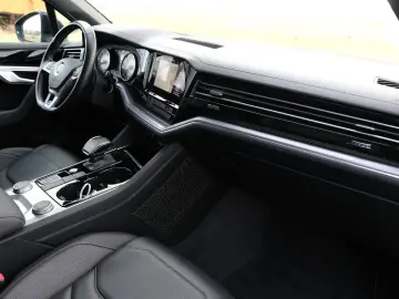 VW Touareg R-Line 4Motion Standheizung VOLL