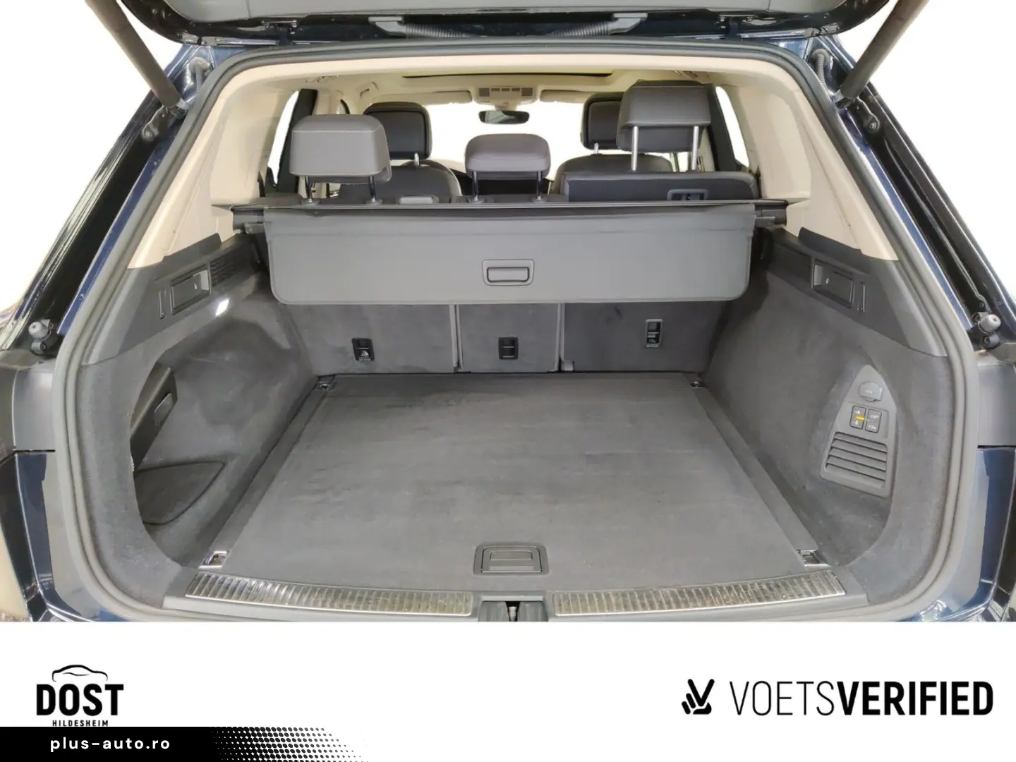 VW Touareg 3.0 V6 TDI Atmosphere AHK PANO SHZ STHZG