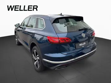 VW Touareg 3.0 V6 TSI 4M Elegance AHK Pano 360