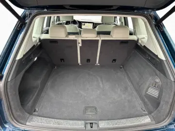 VW Touareg 3.0 V6 TSI 4M Elegance AHK Pano 360