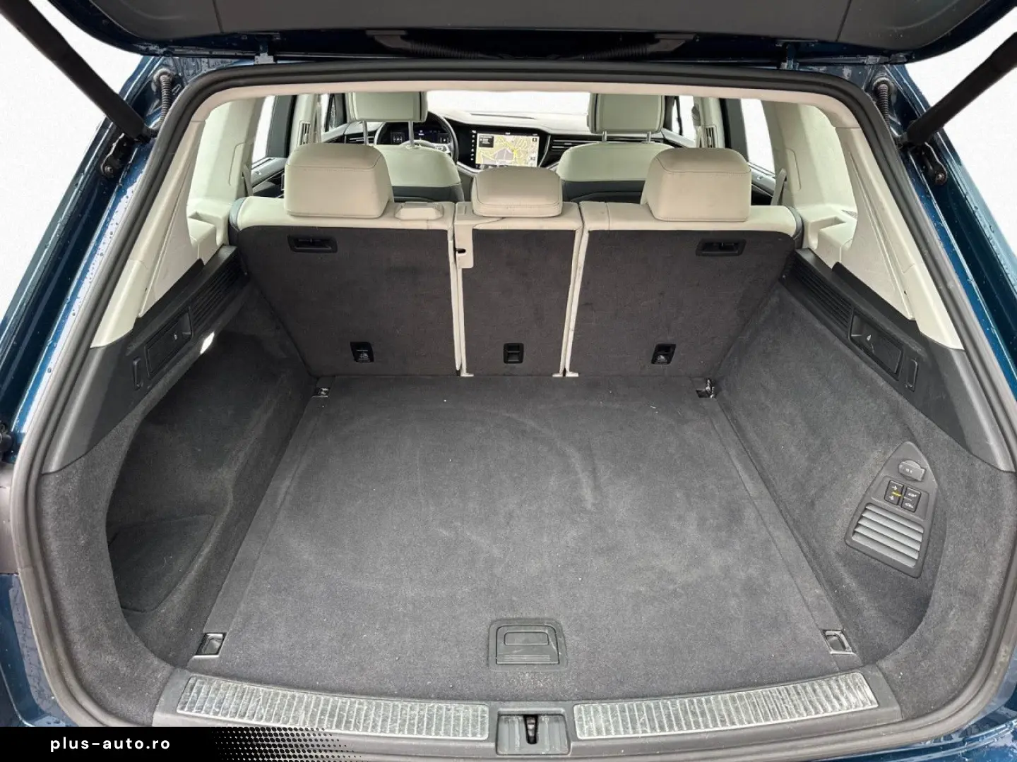 VW Touareg 3.0 V6 TSI 4M Elegance AHK Pano 360