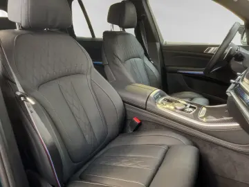 BMW X5 xDrive50e M Sport Pro Massage Autobahnassist.
