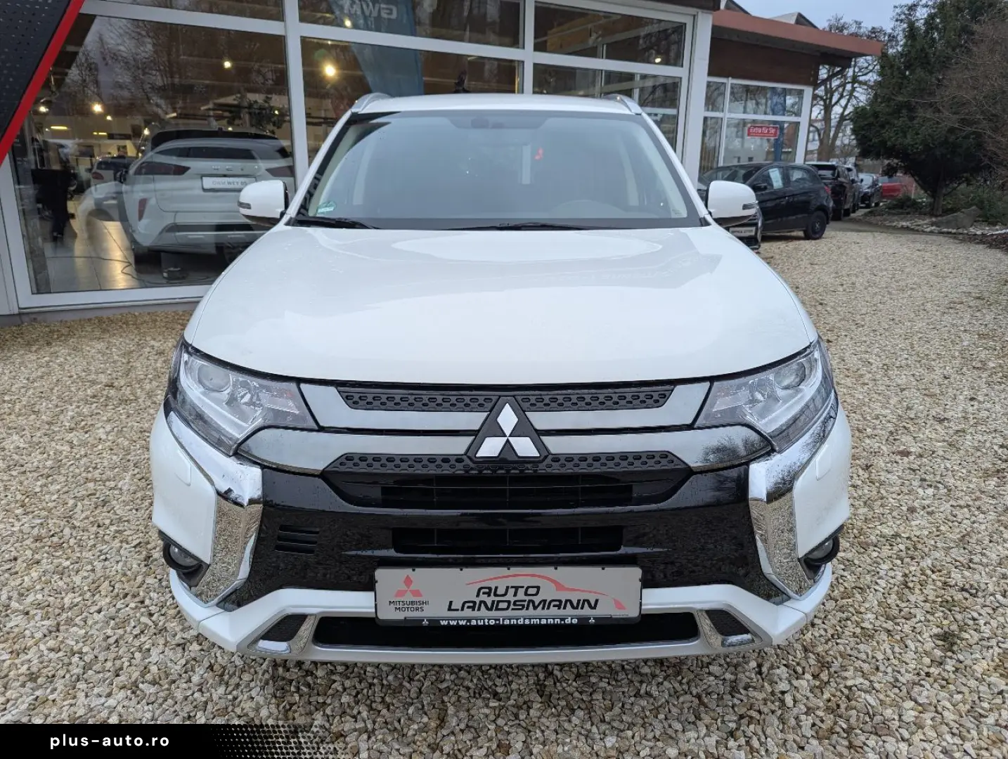 MITSUBISHI Outlander PHEV BASIS mit Spirit-Paket 2.4 4WD