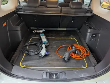 MITSUBISHI Outlander PHEV BASIS mit Spirit-Paket 2.4 4WD