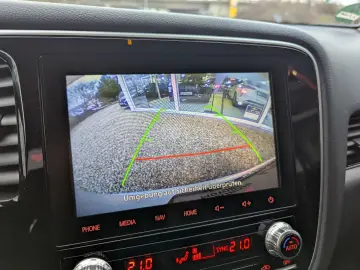 MITSUBISHI Outlander PHEV BASIS mit Spirit-Paket 2.4 4WD