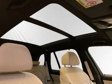 BMW X5 xDrive50e M Sport AHK Pano DAProf. 21 LMR