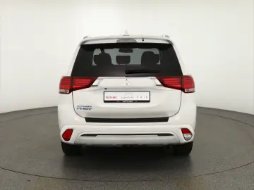 MITSUBISHI Outlander 2.4 PHEV Spirit 4WD Kamera Navi Leder