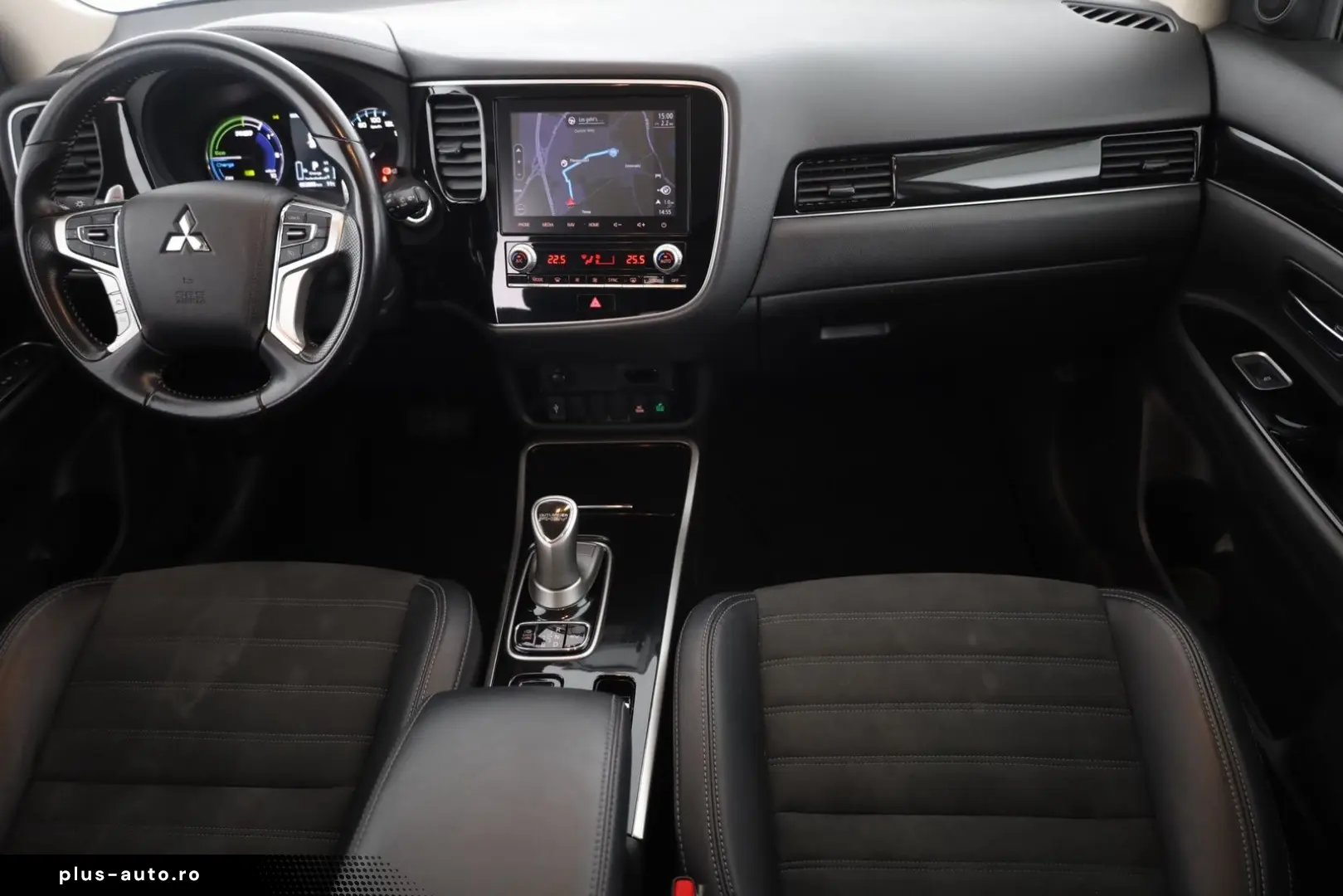 MITSUBISHI Outlander 2.4 PHEV Spirit 4WD Kamera Navi Leder