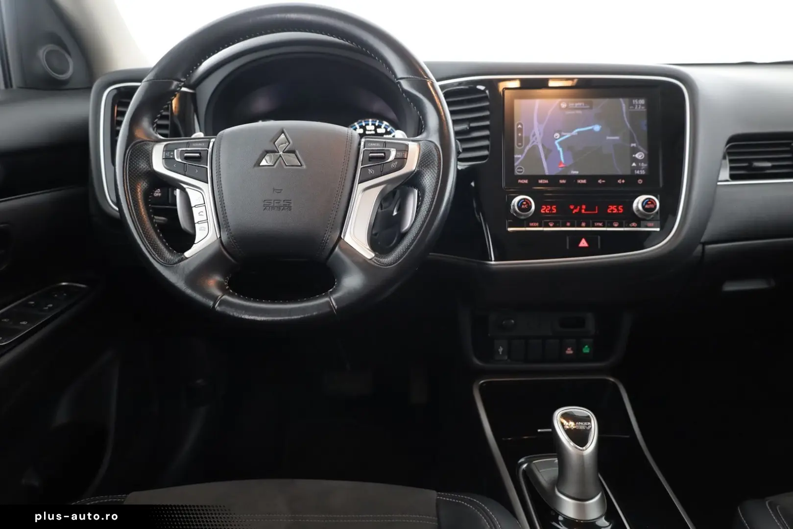 MITSUBISHI Outlander 2.4 PHEV Spirit 4WD Kamera Navi Leder