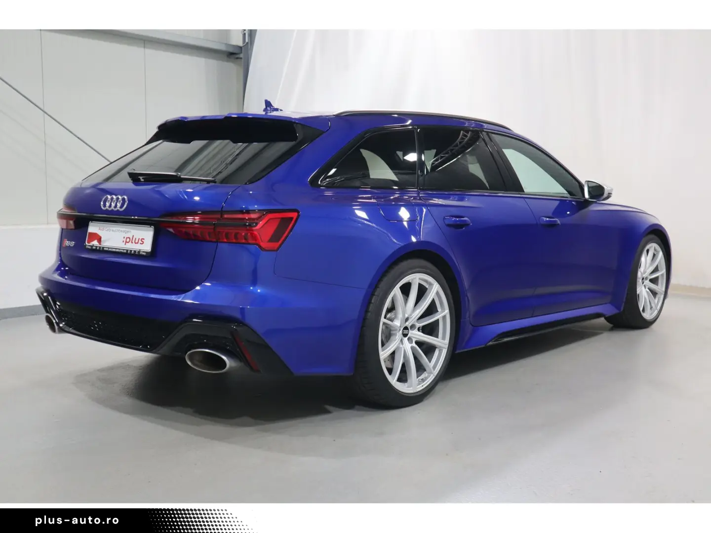 AUDI RS6 Avant 4.0 TFSI quattro B&O LED AHK