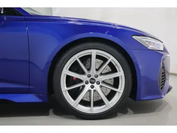 AUDI RS6 Avant 4.0 TFSI quattro B&O LED AHK