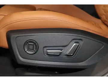 AUDI RS6 Avant 4.0 TFSI quattro B&O LED AHK