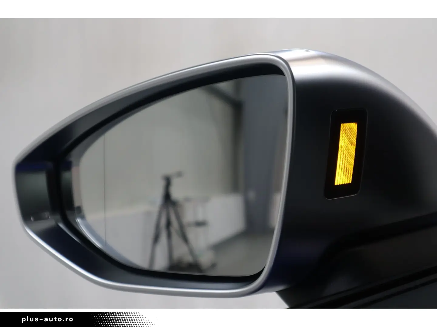 AUDI RS6 Avant 4.0 TFSI quattro B&O LED AHK