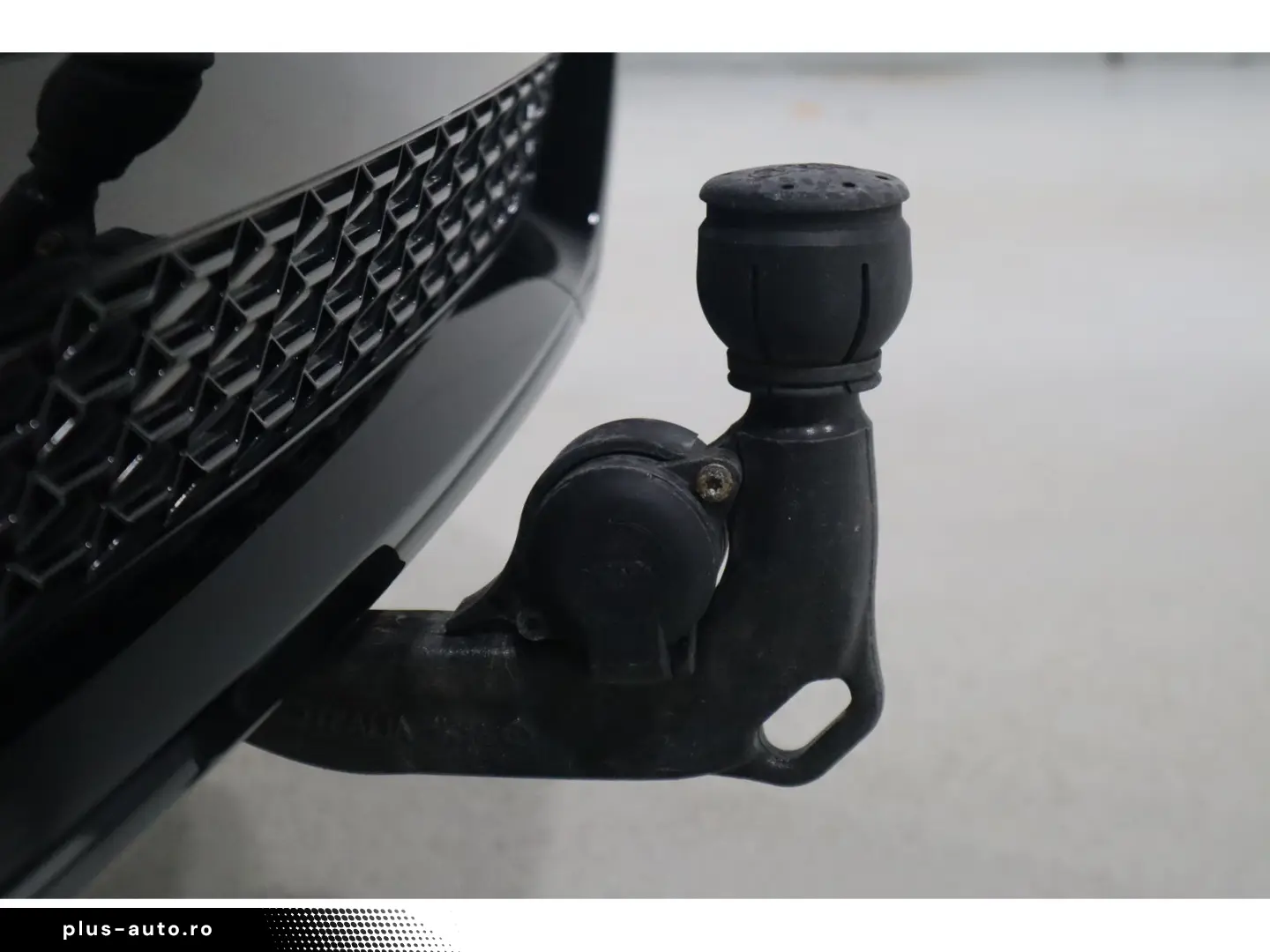 AUDI RS6 Avant 4.0 TFSI quattro B&O LED AHK