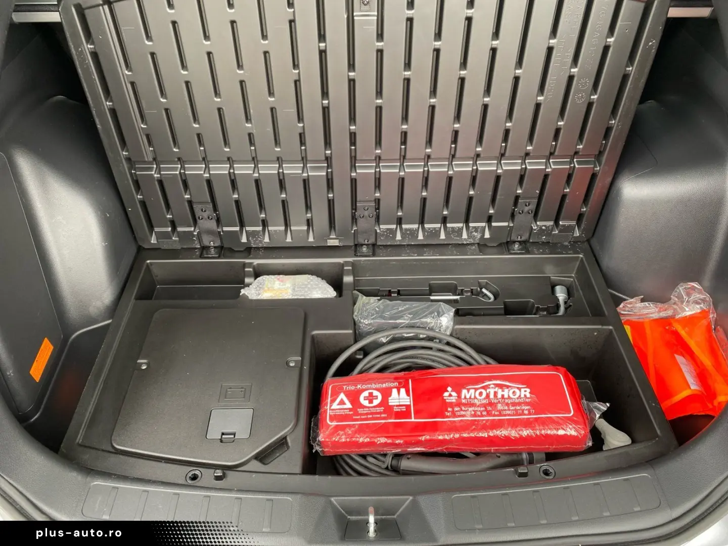 MITSUBISHI Eclipse Cross Plus 2.4 PHEV TEMP PDC KAM