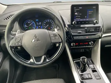 MITSUBISHI Eclipse Cross BASIS PHEV 2.4 TEMP SHZ FLA LM