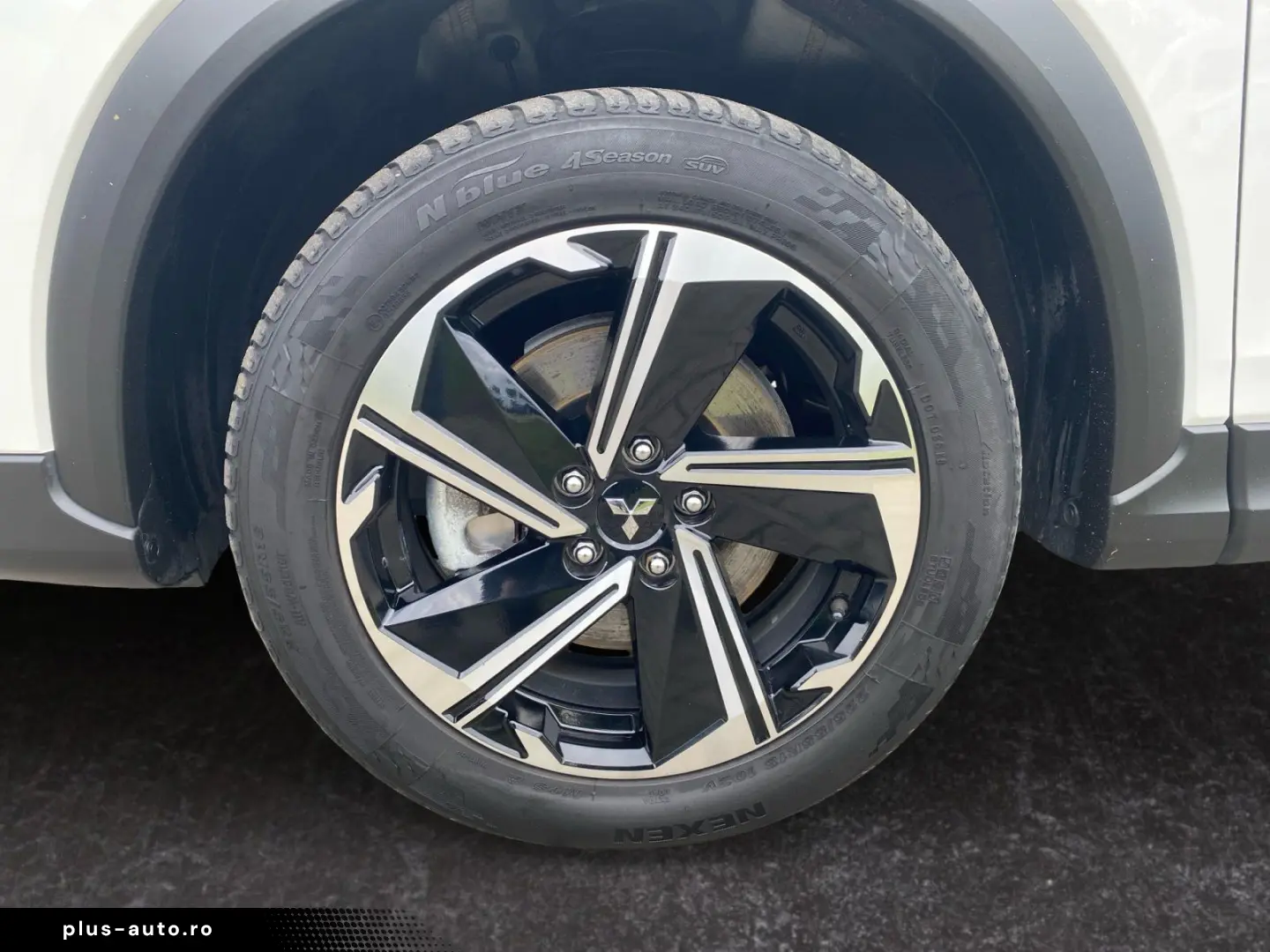 MITSUBISHI Eclipse Cross BASIS PHEV 2.4 TEMP SHZ FLA LM