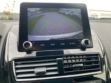 MITSUBISHI Eclipse Cross BASIS PHEV 2.4 TEMP SHZ FLA LM