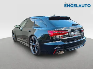 AUDI RS 6 Avant 4.0 TFSI quattro performance AHK